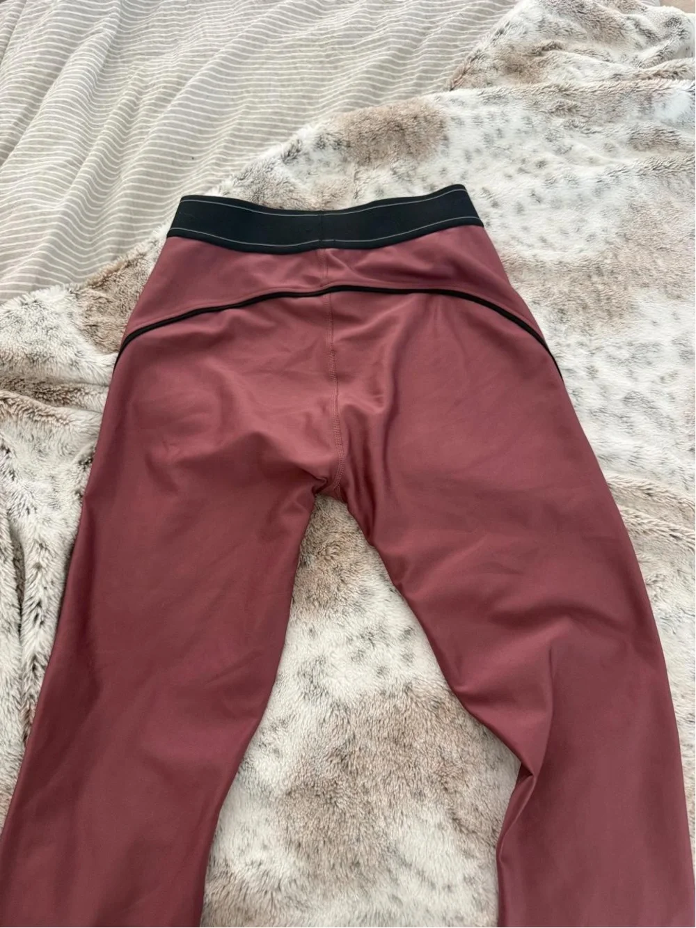 ALO Yoga Airlift High-Waist Suit Up Legging “Burgundy Truffle” Size Medium